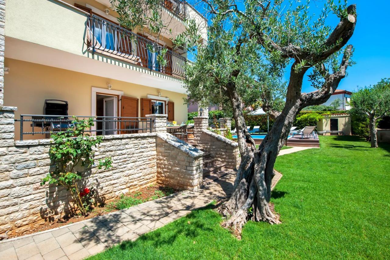 Villa Francesco Rovigno Esterno foto