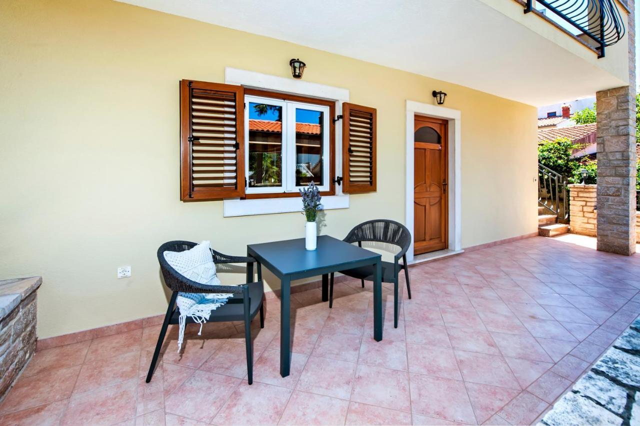 Villa Francesco Rovigno Esterno foto