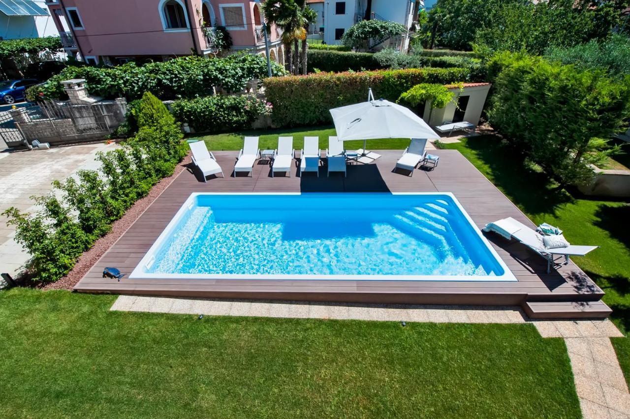 Villa Francesco Rovigno Esterno foto