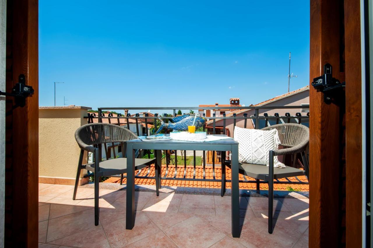 Villa Francesco Rovigno Esterno foto