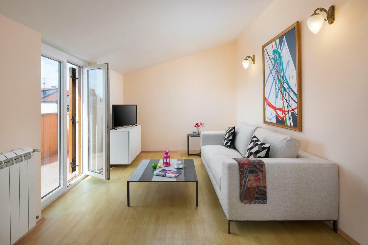Villa Francesco Rovigno Esterno foto